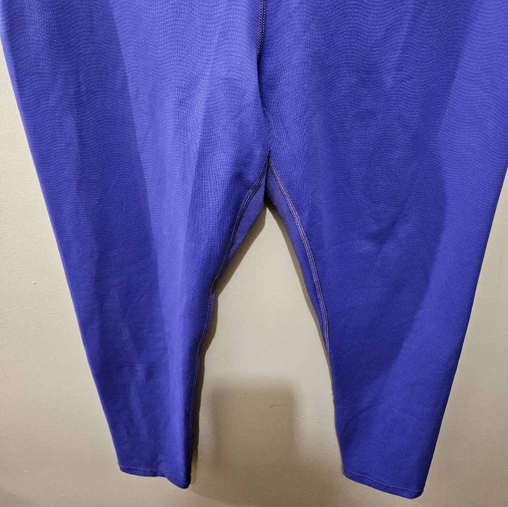 Zyia Active Purple Soft Stretch Crop Ankle Workout Athletic Leggings Size 8-10 - Picture 3 of 9